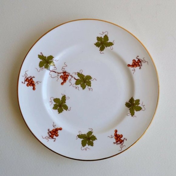 Royal Victoria Bone China Luncheon Salad Plate F - Picture 1 of 1